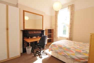 6 bed house, Beaumont Road, Lipson, Plymouth, PL49BP - Image 3